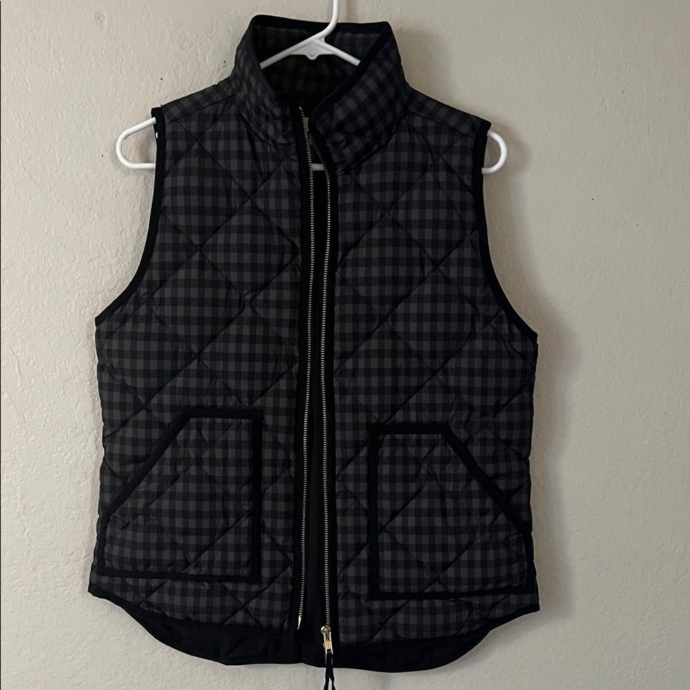J.Crew Paid Quilted Down filled Front Zip Up Vest in Blk/Charcoal in Size Small